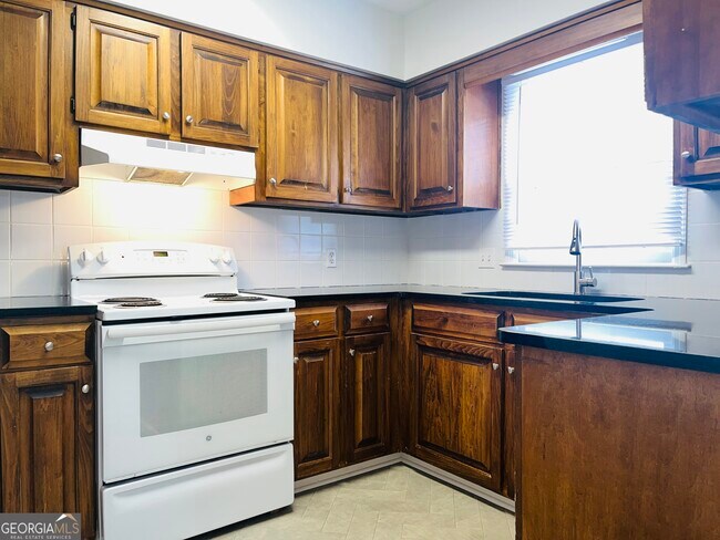 Building Photo - 207 Harwell Ave
