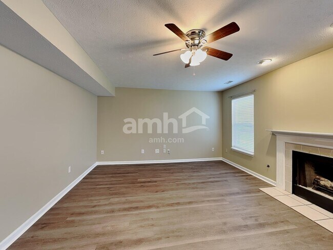 Building Photo - 7924 Valley Trace Ln