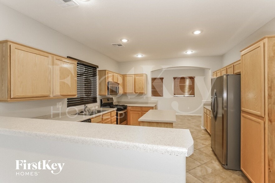 Building Photo - 1031 Dawn Valley Dr