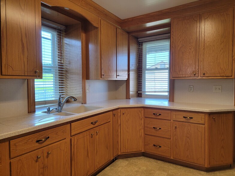Building Photo - 280 Indiantown Rd