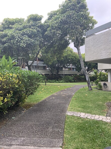 Building Photo - 333 Aoloa St