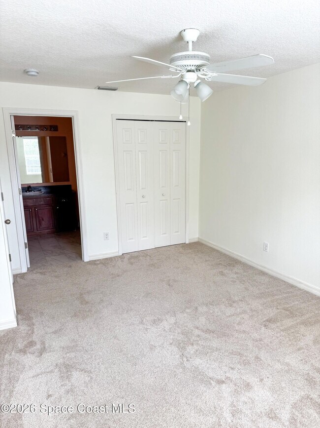 Building Photo - 2500 Revolution St