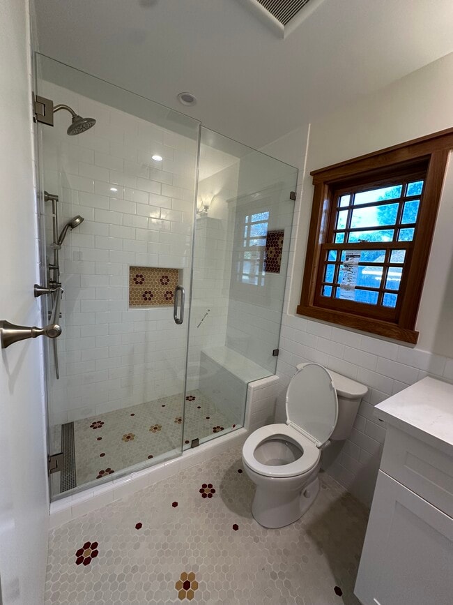 Building Photo - 1719 Loma Vista St