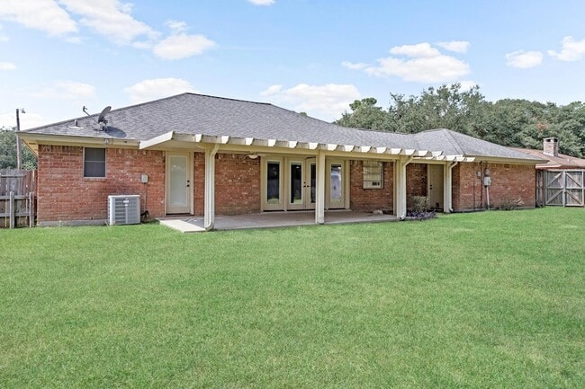 Building Photo - 660 Bancroft Dr