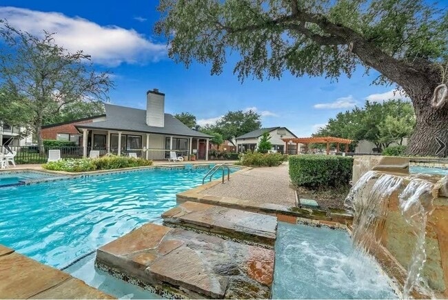 Building Photo - 11050 Woodmeadow Pkwy