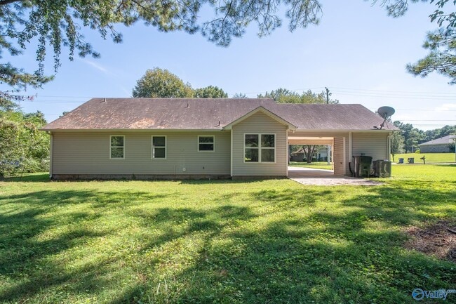 Building Photo - 107 Ann Bradley Dr