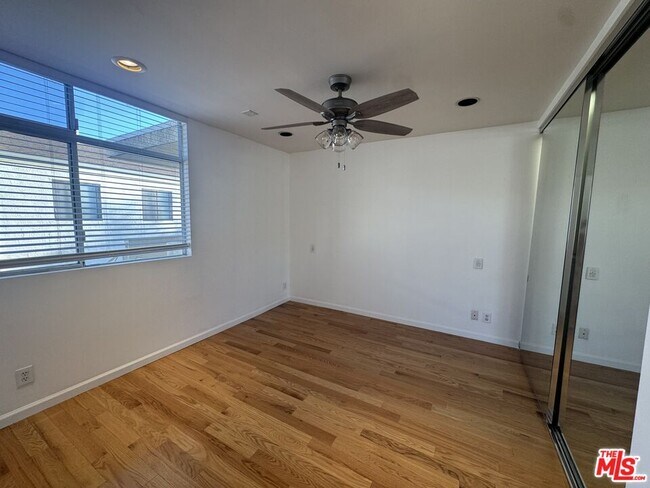 Building Photo - 2912 11th St