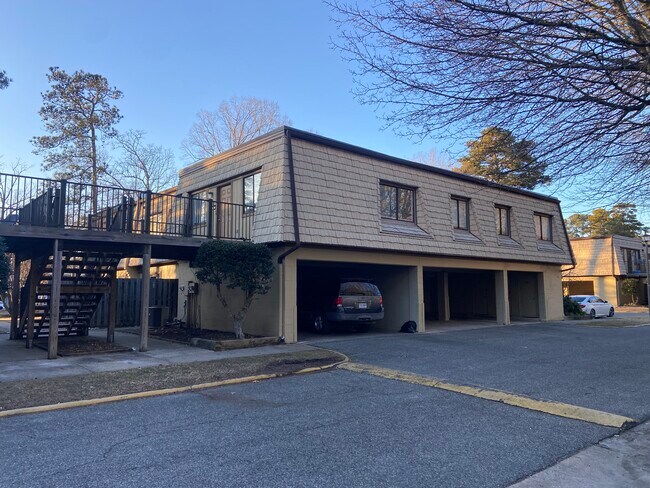 Building Photo - Condo - furnished private bedroom with shared bathroom