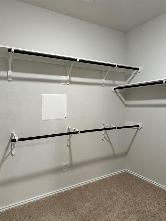 Building Photo - 652 Woodhaven Lks Dr