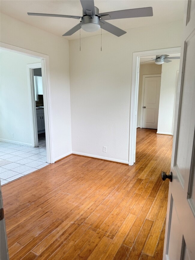 Building Photo - 1206 Henninger St