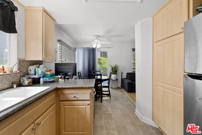 Building Photo - 26838 Claudette St
