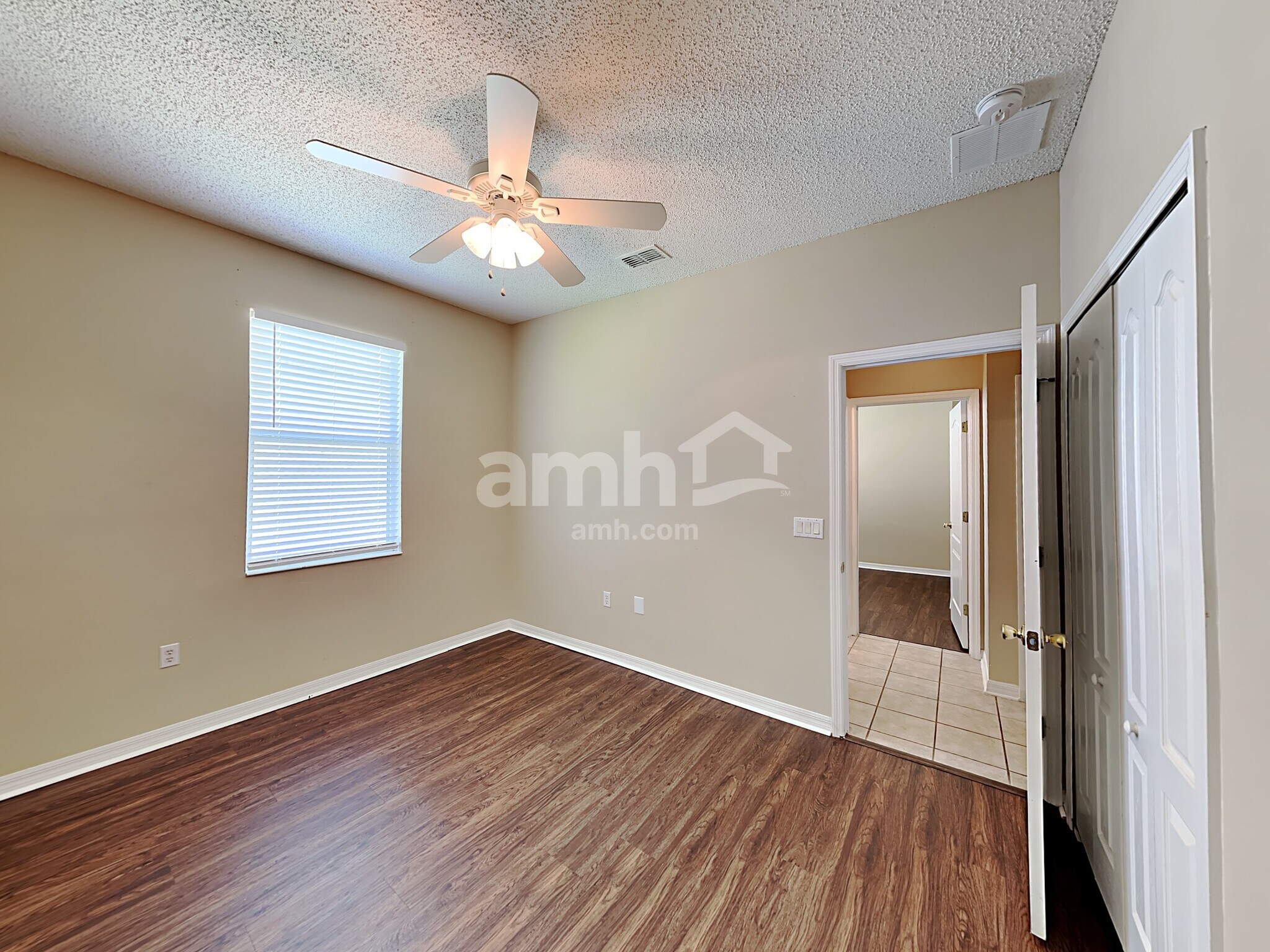 Building Photo - 9955 Shadow Creek Dr