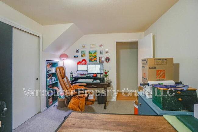 Building Photo - 4901 NE 47th Ave