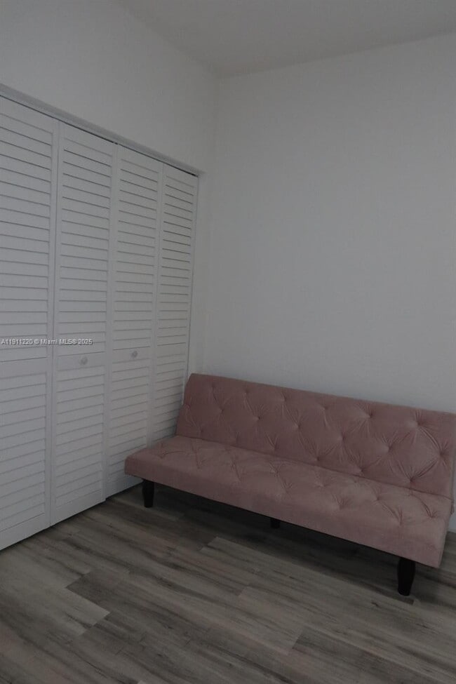 Building Photo - 1062 NW 25th St