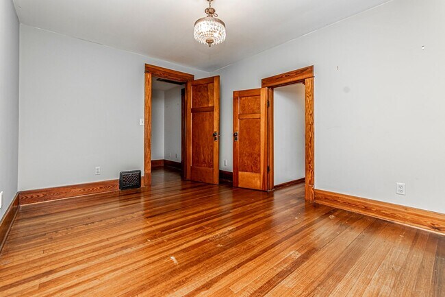 Building Photo - Please View 3D Virtual Walk-Through Before...