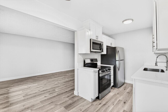 Building Photo - 3525 2nd St