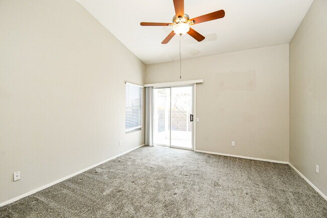 Building Photo - 6603 E Northridge St