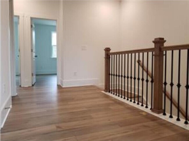Building Photo - 1622 Gunnin Trce NW