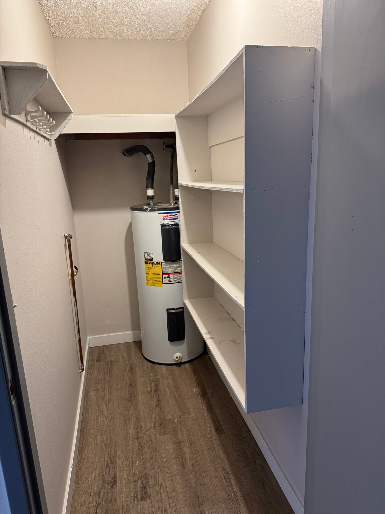 Building Photo - 308 Summit Ave N