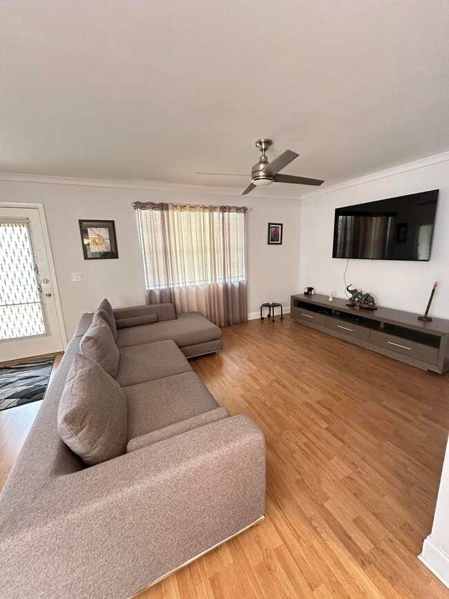 Building Photo - 370 Piedmont H