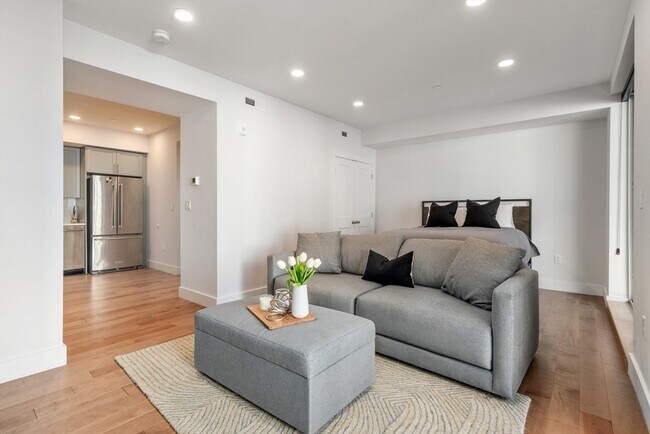 Building Photo - 50 Hichborn St