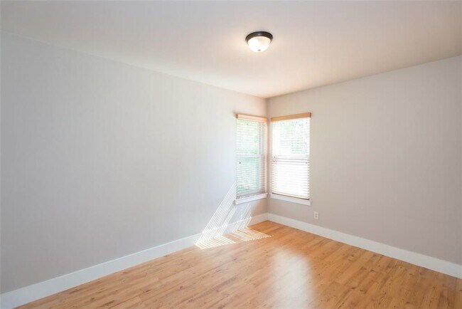 Building Photo - 4605 Clawson Rd
