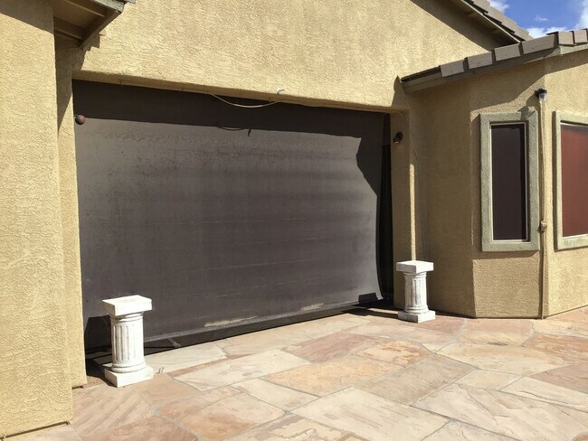 Building Photo - 5 Bdrm, 3 Full bath, clean nice home in Oro Valley-La Canada & Naranja