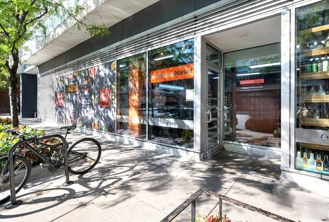 Building Photo - 1720 S Michigan Ave