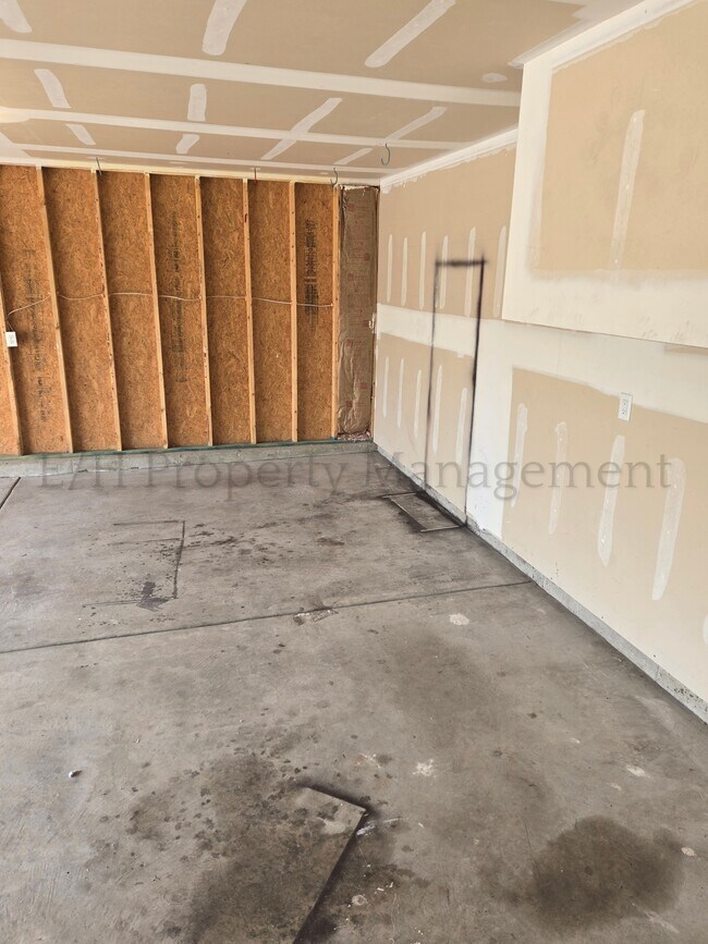 Building Photo - 5917 Millsboro St