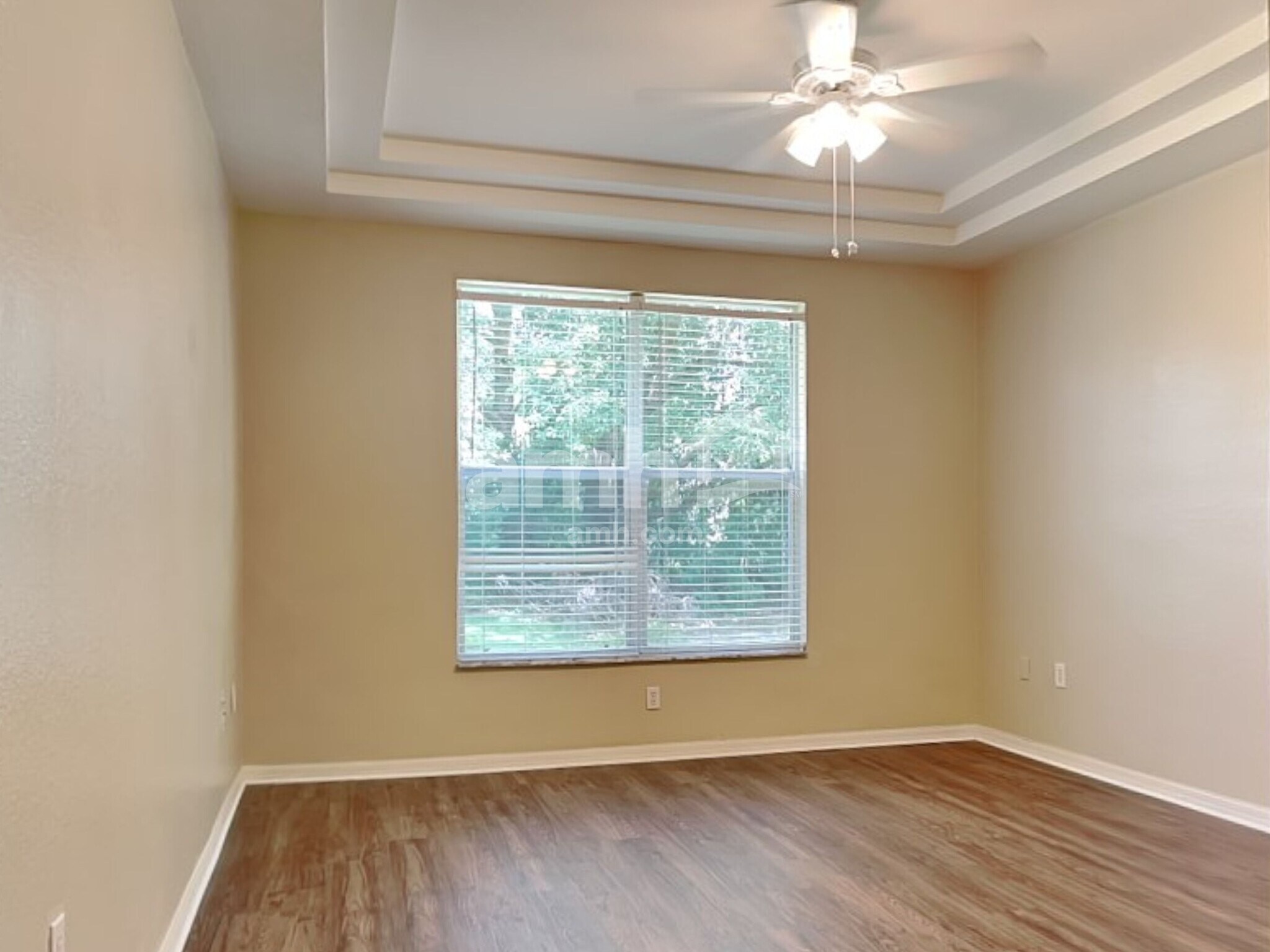 Building Photo - 2804 Spring Meadow Dr