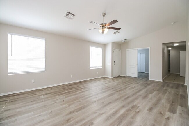 Building Photo - 1866 W 20th Ave