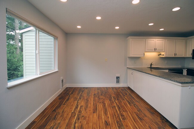 Building Photo - 3896 Botticelli St