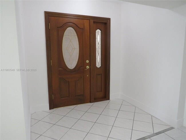 Building Photo - 9165 Fontainebleau Blvd