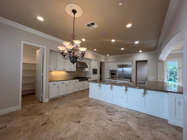 Building Photo - Spectacular Mont Calabasas 5 bed, 5.5 bath Estate