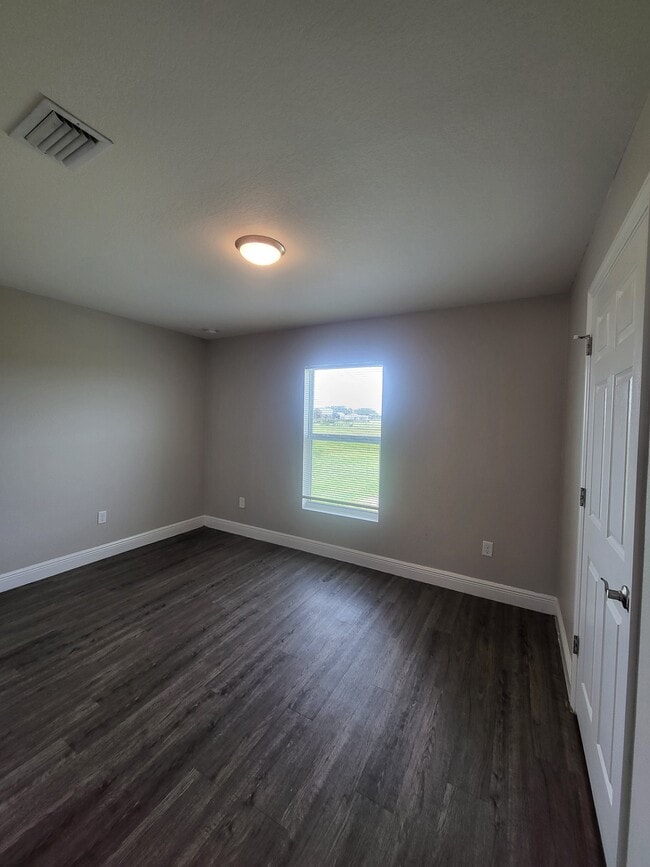 Building Photo - 8309 Lena Ct