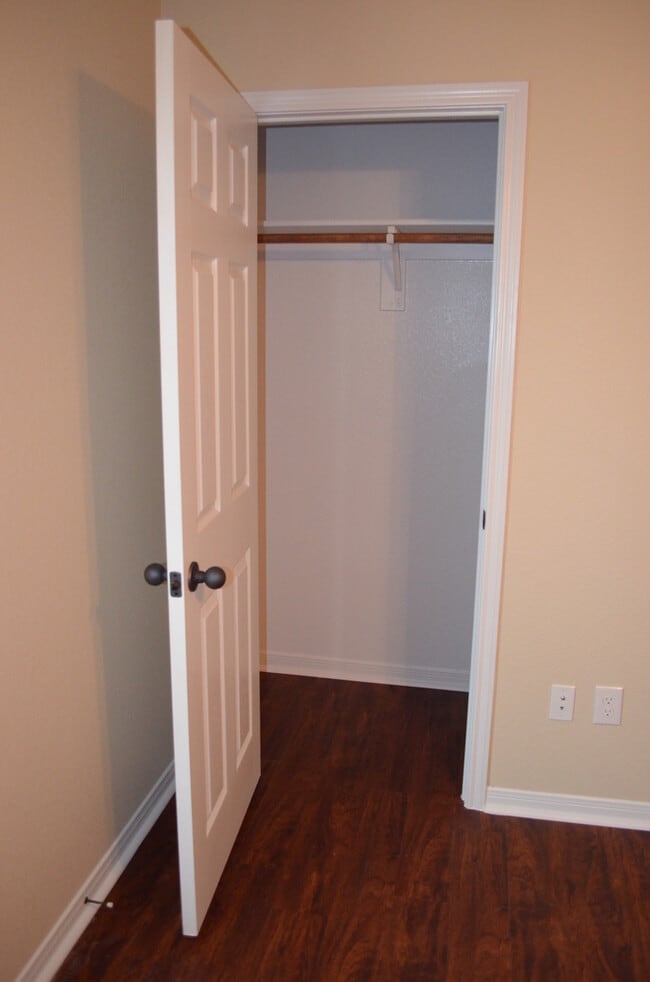 Building Photo - 1802 Tru Trail