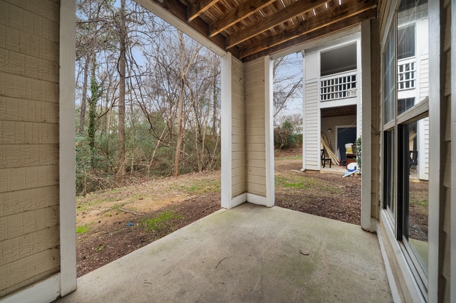 Building Photo - 2431 Hill St