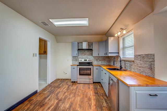 Building Photo - 6637 Fair Oaks Dr