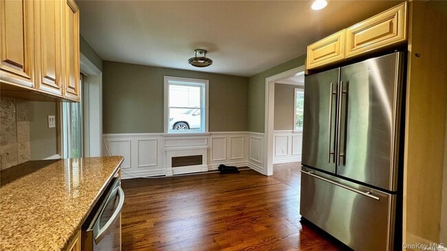 Building Photo - 117 Summers St