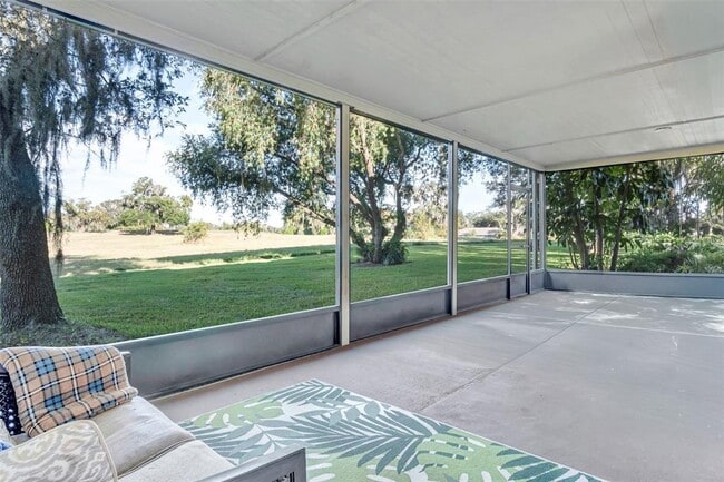 Building Photo - 4 Nottingham Way