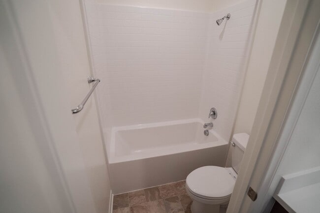 Building Photo - Spacious 4-Bedroom Home with Solar in Vale...