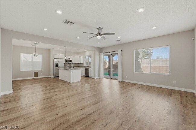 Building Photo - 6840 Sumatra St
