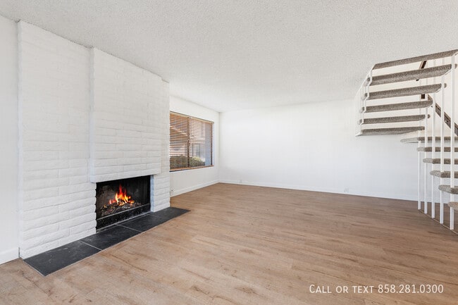 Building Photo - 3911 Camino Lindo