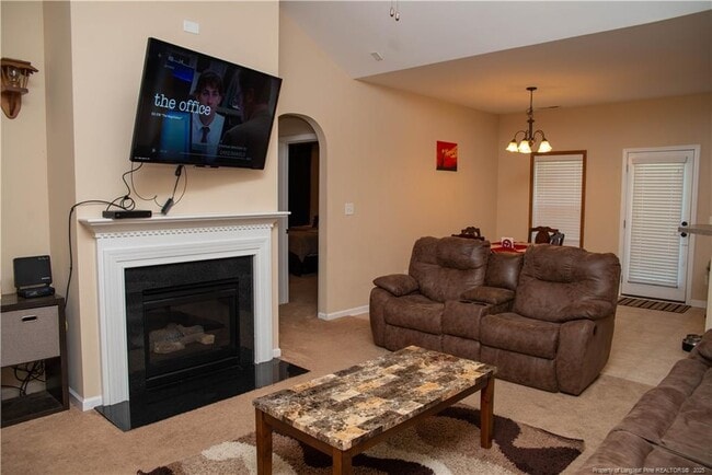 Building Photo - 309 English Oak Dr