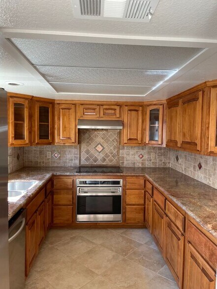 Building Photo - 53865 Avenida Mendoza