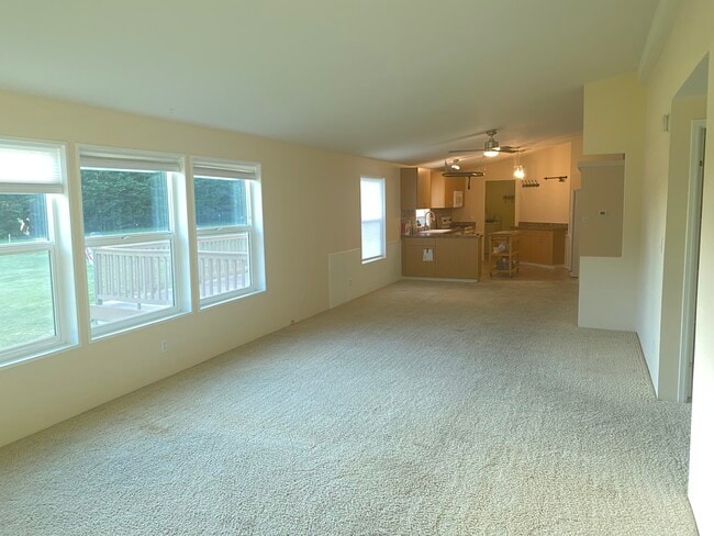Building Photo - 20915 Happy Valley Rd