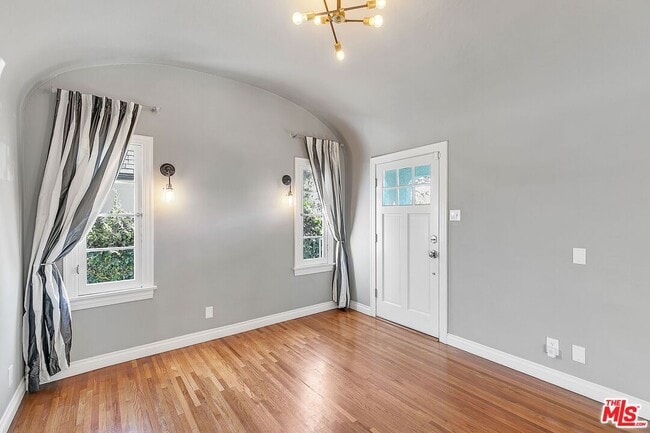 Building Photo - 2630 S Bedford St