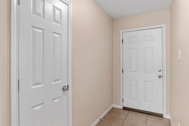 Building Photo - 2127 Union Mill Rd