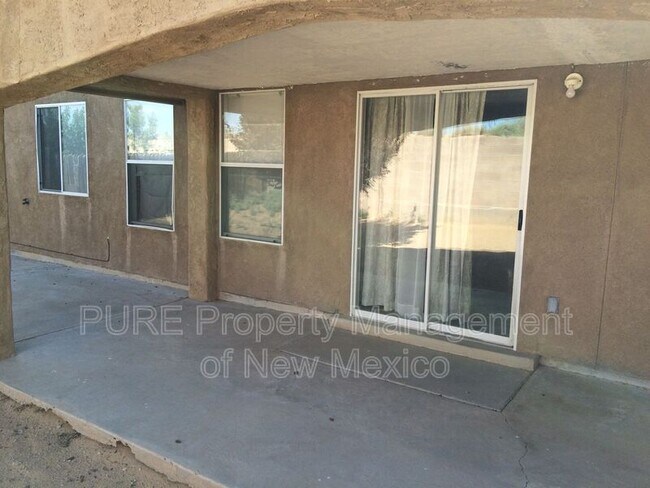 Building Photo - 915 Blackbird Dr SW