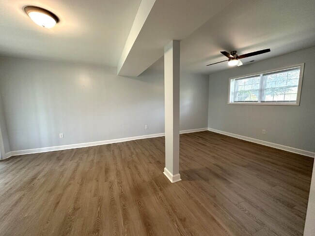 Building Photo - Single Family Home in Wakefield Valley